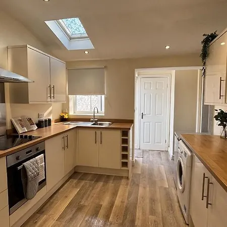 2 Bd House, Near Center Holiday home York