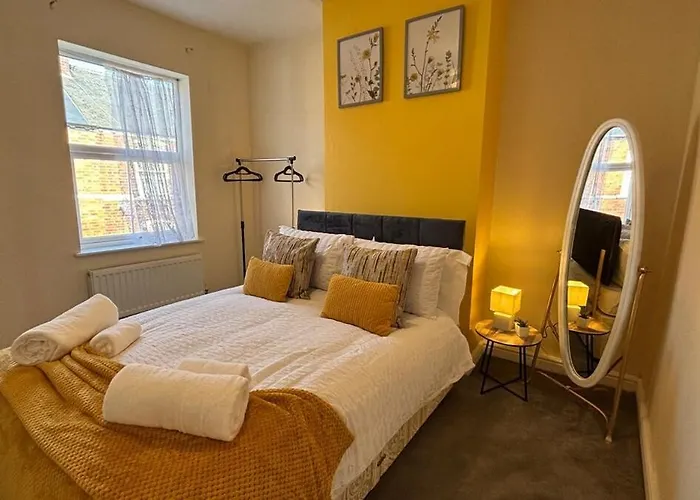 Dom wakacyjny 2 Bd House, Near Center