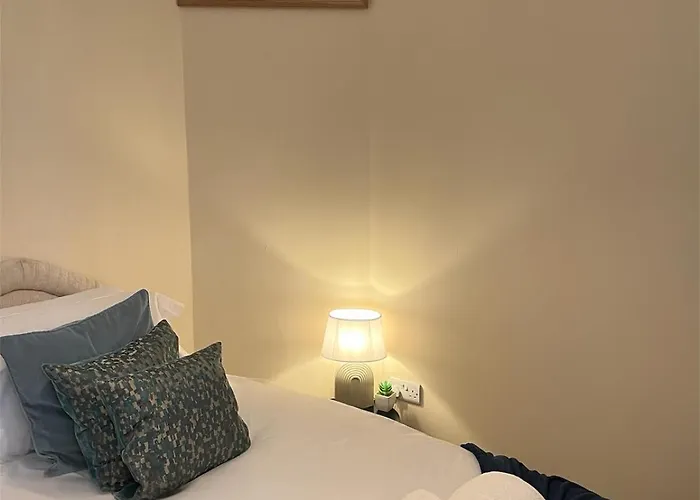 2 Bd House, Near Center Dom wakacyjny *