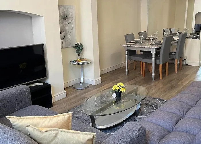 Dom wakacyjny 2 Bd House, Near Center York